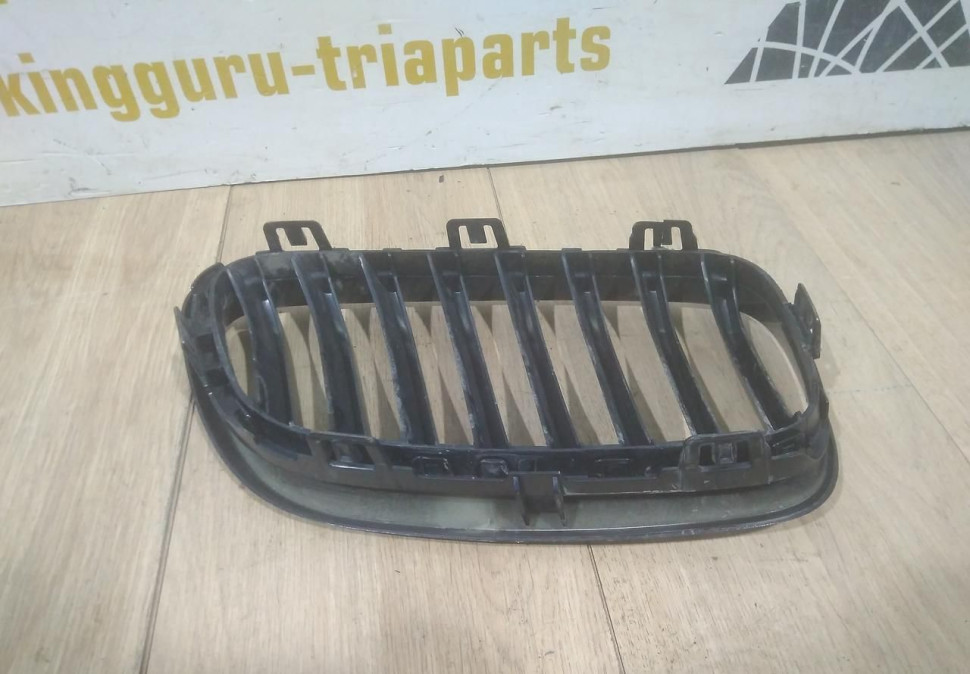 Решетка радиатора левая бу BMW 2 F22 OEM 51137295521 Решетка радиатора левая бу BMW 2 F22 OEM 51137295521
