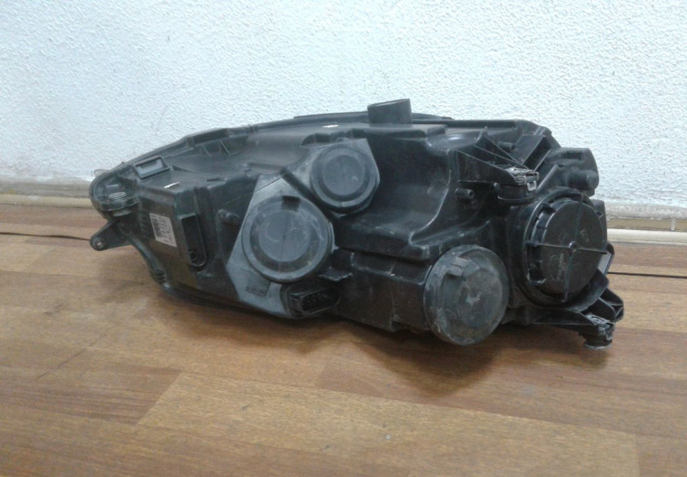 Фара левая Volkswagen Golf 7 oem 5g1941005 (после ремонта)