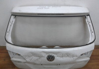 Крышка багажника Volkswagen Passat B7 универсал (вмятины)