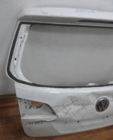 Крышка багажника Volkswagen Passat B7 универсал (вмятины)