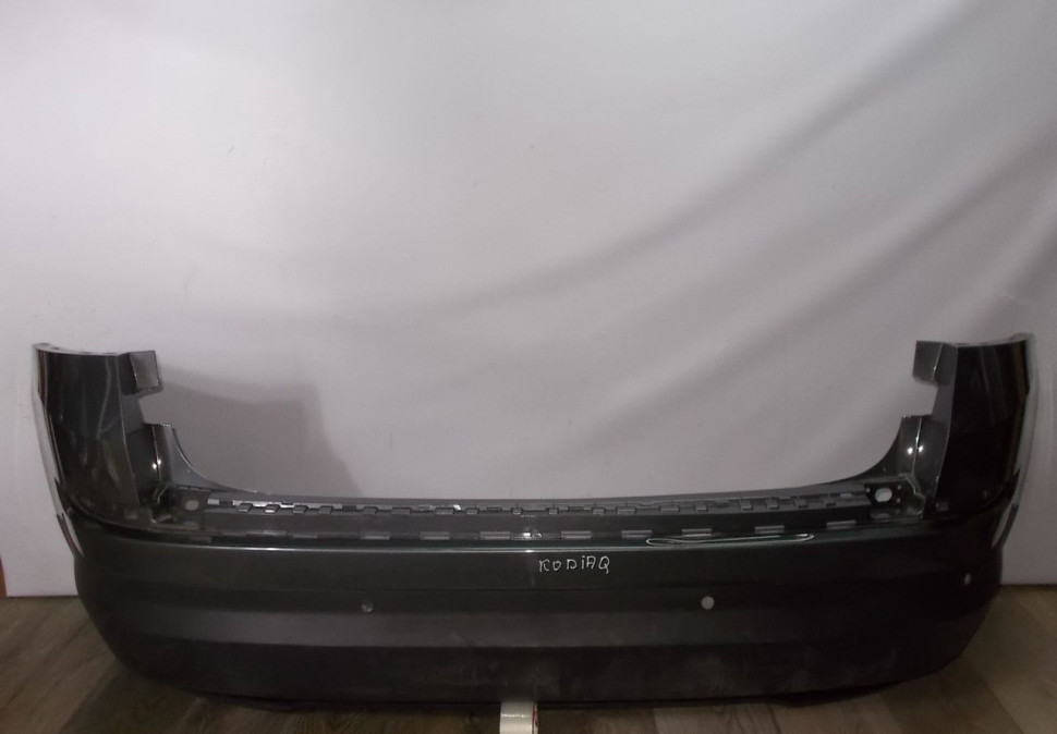 Бампер задний бу Skoda Kodiaq OEM 565807421 (скл-5)