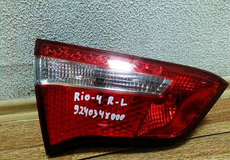 Фонарь левый внутренний Kia Rio 4 oem 924034x000