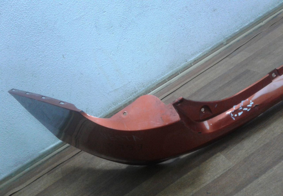 Бампер задний Lada Vesta oem 8450006699 (трещина) (скл-3) Бампер задний Lada Vesta oem 8450006699 (трещина) (скл-3)