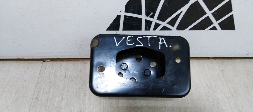 Кронштейн усилителя Lada  Vesta  oem 06713A098 (скл-3)