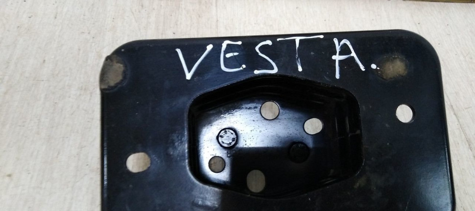 Кронштейн усилителя Lada  Vesta  oem 06713A098 (скл-3)