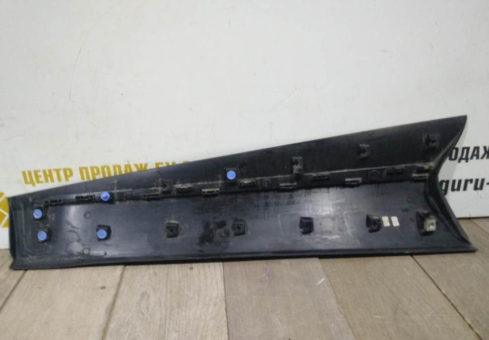 Молдинг двери передний правый бу Renault Kaptur OEM 808204078R
