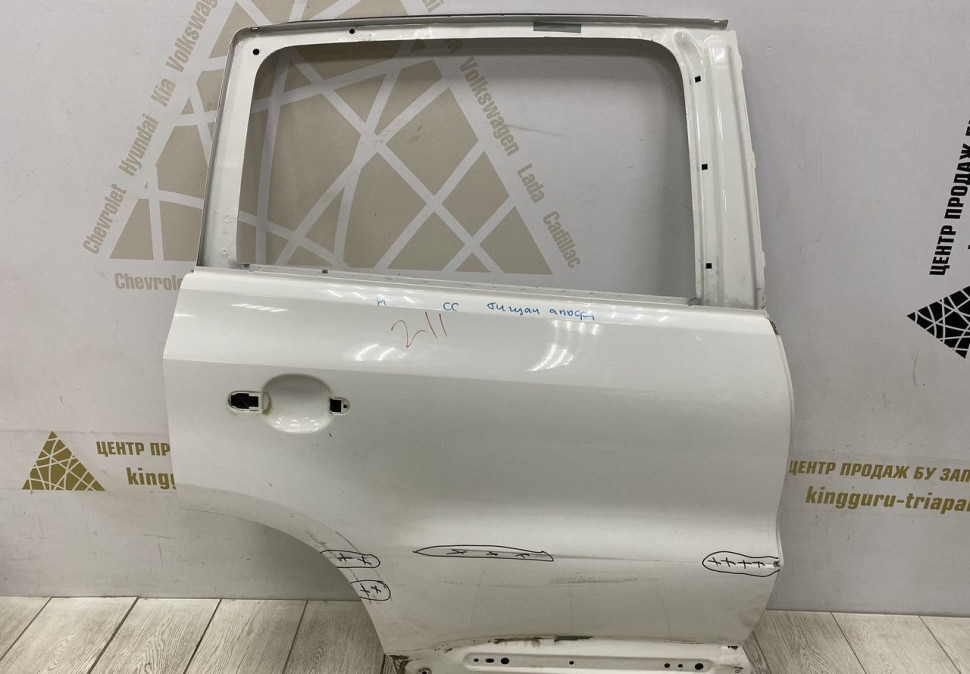 Дверь задняя правая Volkswagen Tiguan 1 07-16 oem 5N0833056A