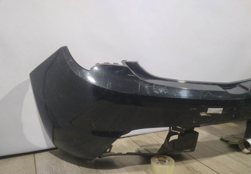 Бампер задний Opel Astra J3 OEM 13266075 Бампер задний Opel Astra J3 OEM 13266075