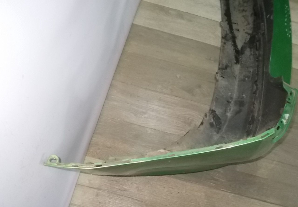 Бампер задний бу Skoda Rapid OEM 60U807421B