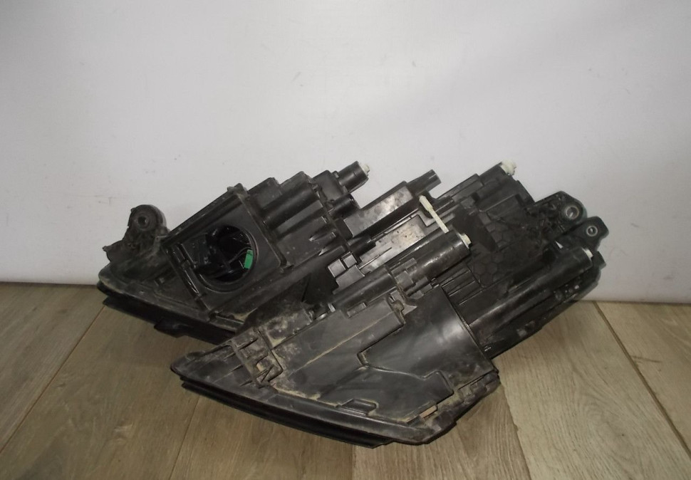 Фара ЛЭД LED правая бу Skoda Kodiaq OEM 566941016E