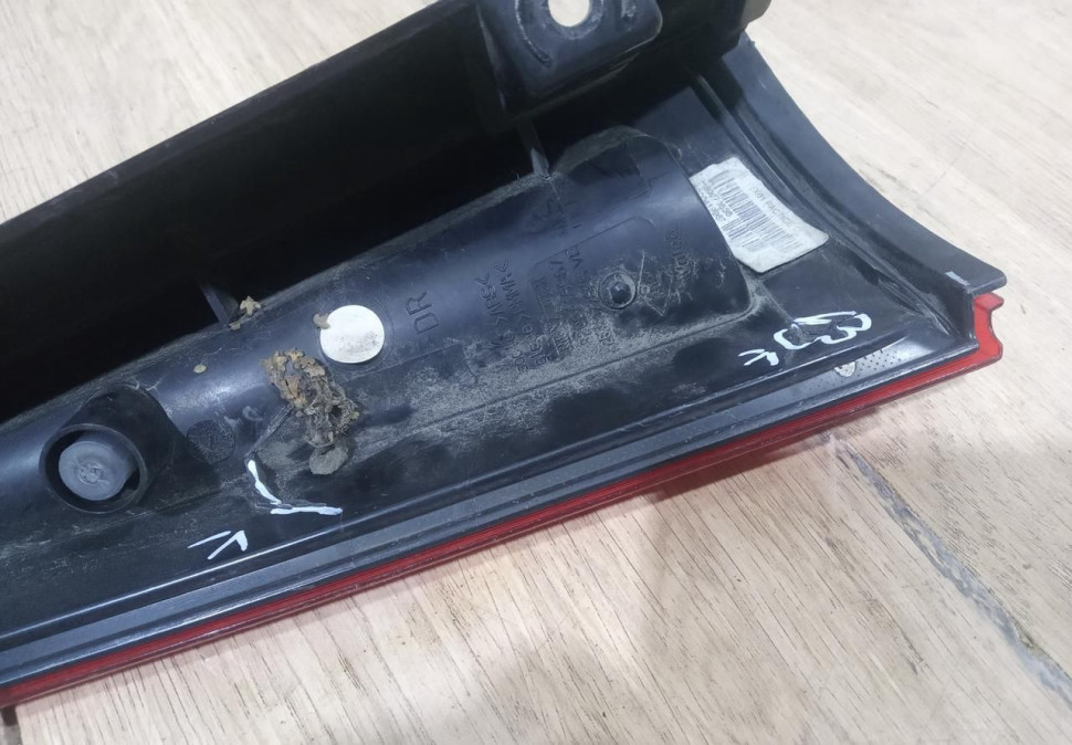 Фонарь правый верхний Renault Kangoo 2 OEM 8200419967