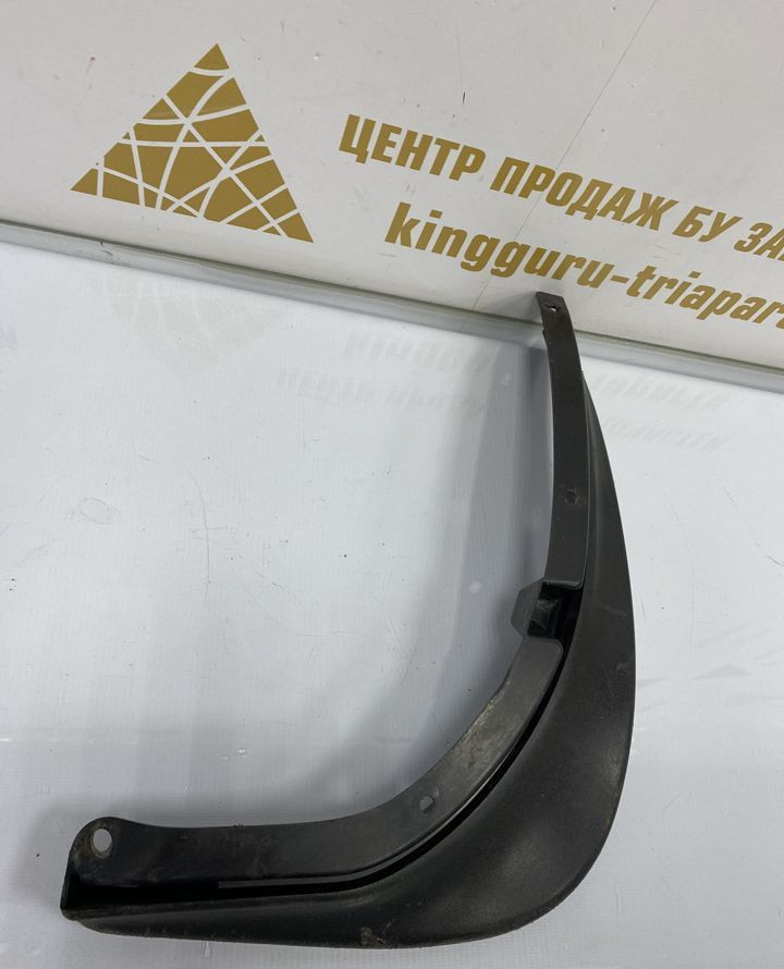 Брызговик задний правый Skoda Octavia A5 OEM 1Z0821822A Брызговик задний правый Skoda Octavia A5 OEM 1Z0821822A