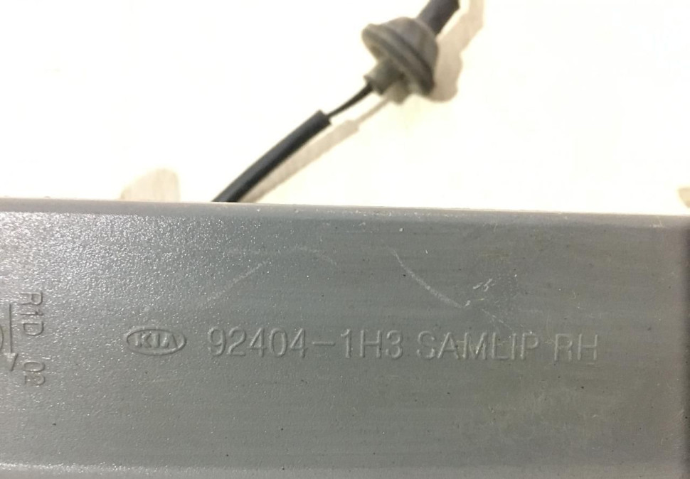 Фонарь правый верхний Kia Ceed 1 универсал 2006-2012 oem 924041H300 Фонарь правый верхний Kia Ceed 1 универсал 2006-2012 oem 924041H300