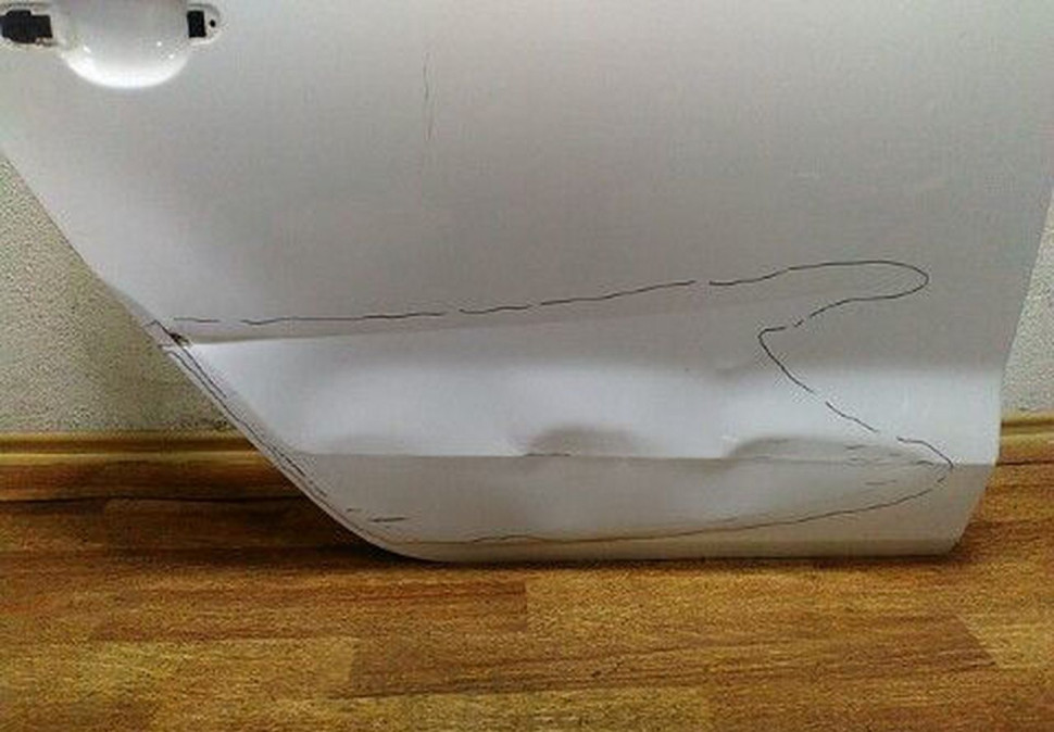 Дверь задняя правая Volkswagen Polo седан oem 6ru833056 вмятины