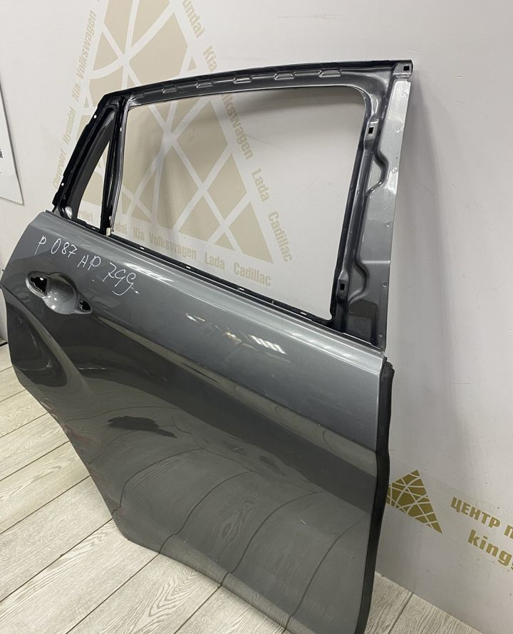 Дверь задняя правая BMW X6 F16 OEM 41517386744 Дверь задняя правая BMW X6 F16 OEM 41517386744