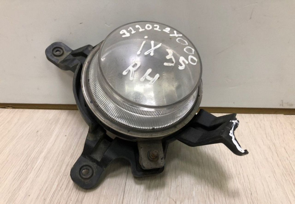 Птф передняя правая Hyundai ix35 oem 922022y000 (слом. 2 крепление) Птф передняя правая Hyundai ix35 oem 922022y000 (слом. 2 крепление)