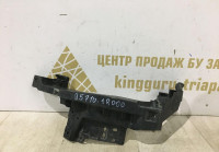 Кронштейн передней панели левый Hyundai Elantra  5 2011-2016 OEM 957101R000