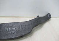 Абсорбер переднего бампера Volkswagen Tiguan 2 oem 5NA807248H (слом.мал.часть)