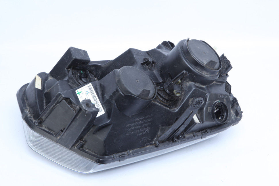 Фара левая бу Renault Duster рестайлинг OEM 260605020R