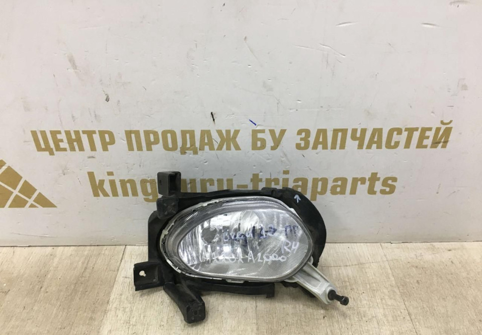 Противотуманная фара правая Kia Ceed 2  2012oem 92202a2000