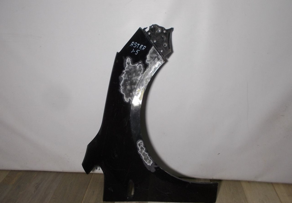 Крыло переднее правое бу Opel Astra J5 OEM 1100001