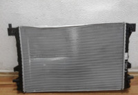 Радиатор охлаждения Volkswagen Tiguan 2 (16>) oem 5q0121251