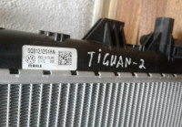 Радиатор охлаждения Volkswagen Tiguan 2 (16>) oem 5q0121251