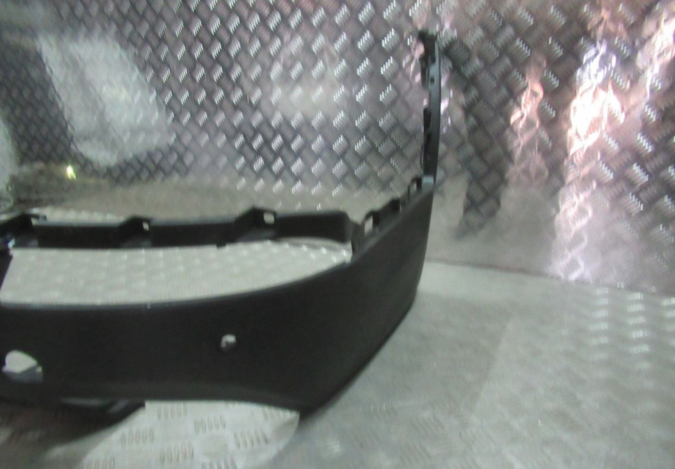 Спойлер заднего бампера Hyundai Grand Santa Fe 3 oem  86612b8000