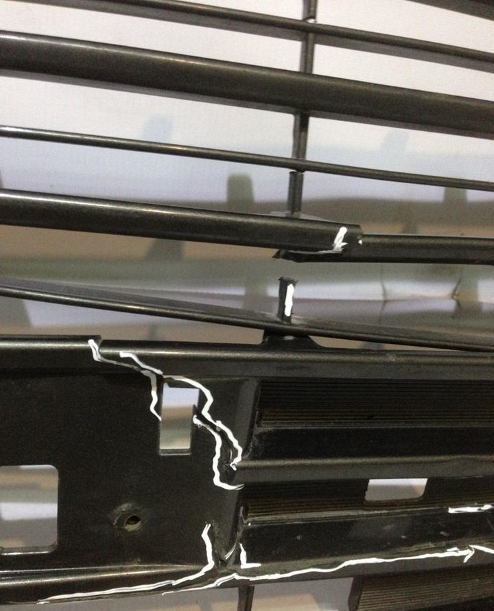 Решетка переднего бампера Toyota Camry V55  oem 5311233180