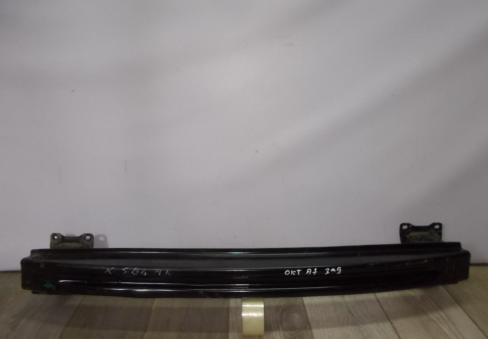 Усилитель заднего бампера бу Skoda Octavia A7 OEM 5E5807305C