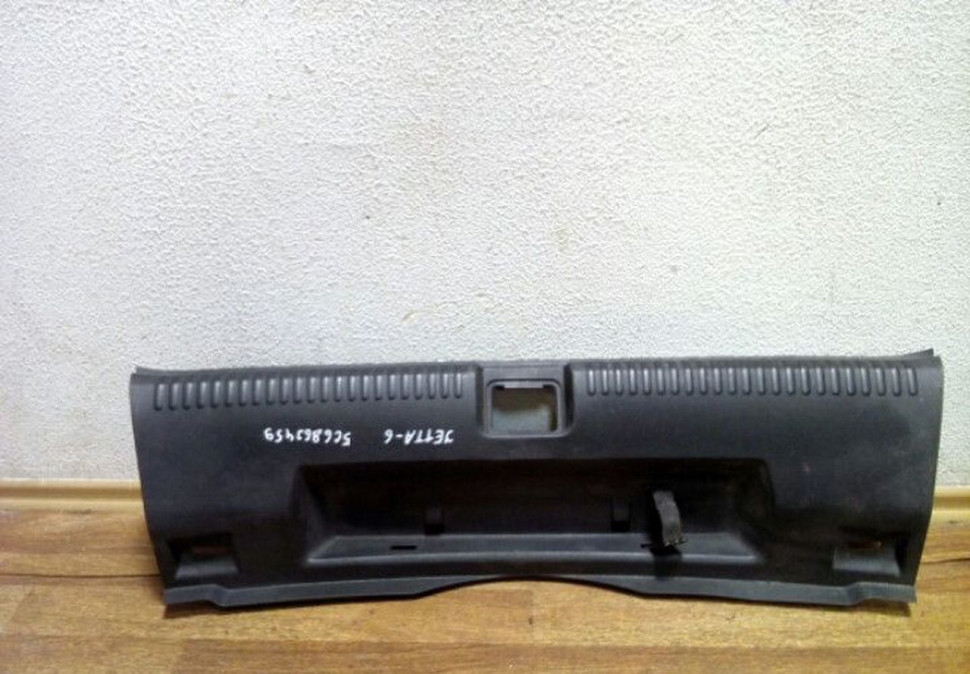 Обивка задней панели Volkswagen Jetta 6 Oem 5C6893459с (скл-3)