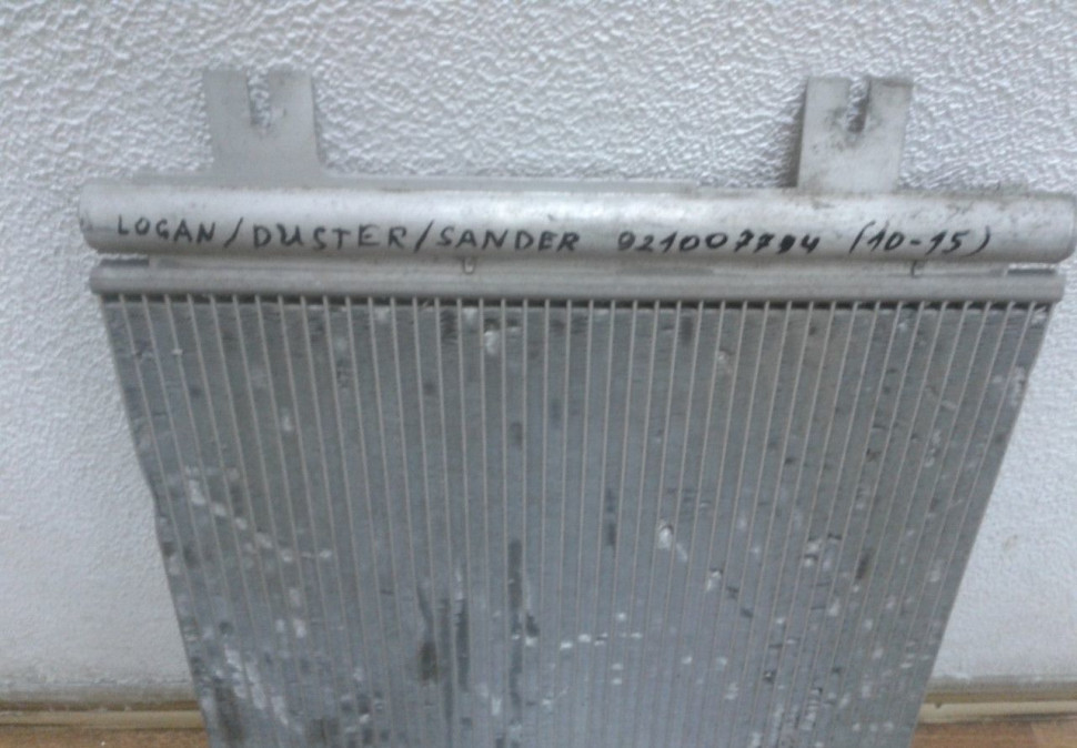 Радиатор кондиционера Renault Duster / Logan / Sandero