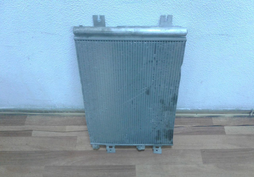 Радиатор кондиционера Renault Duster / Logan / Sandero