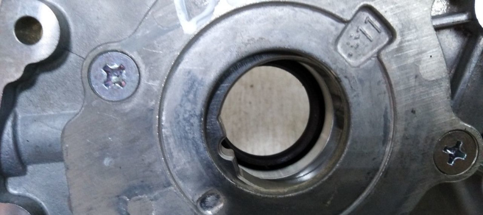 Насос маслянный Daewoo Nexia oem 90412744 Насос маслянный Daewoo Nexia oem 90412744