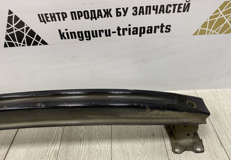 Усилитель заднего бампера Skoda Octavia A7 OEM 5E5807305C