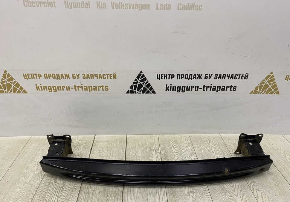 Усилитель заднего бампера Skoda Octavia A7 OEM 5E5807305C