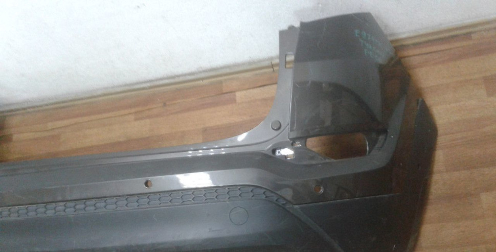 Бампер задний Hyundai Tucson 3 oem 86611d7000 (слом. бок. крепления.) Бампер задний Hyundai Tucson 3 oem 86611d7000 (слом. бок. крепления.)