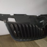 Решетка радиатора бу Skoda Fabia 2 OEM 5J0853668C