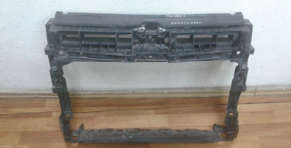 Панель передняя Volkswagen Tiguan 2 oem 5nr805588e (трещины)