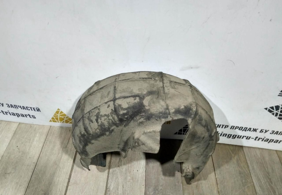 Подкрылок задний правый бу Skoda Octavia A7 OEM 5E0810970C