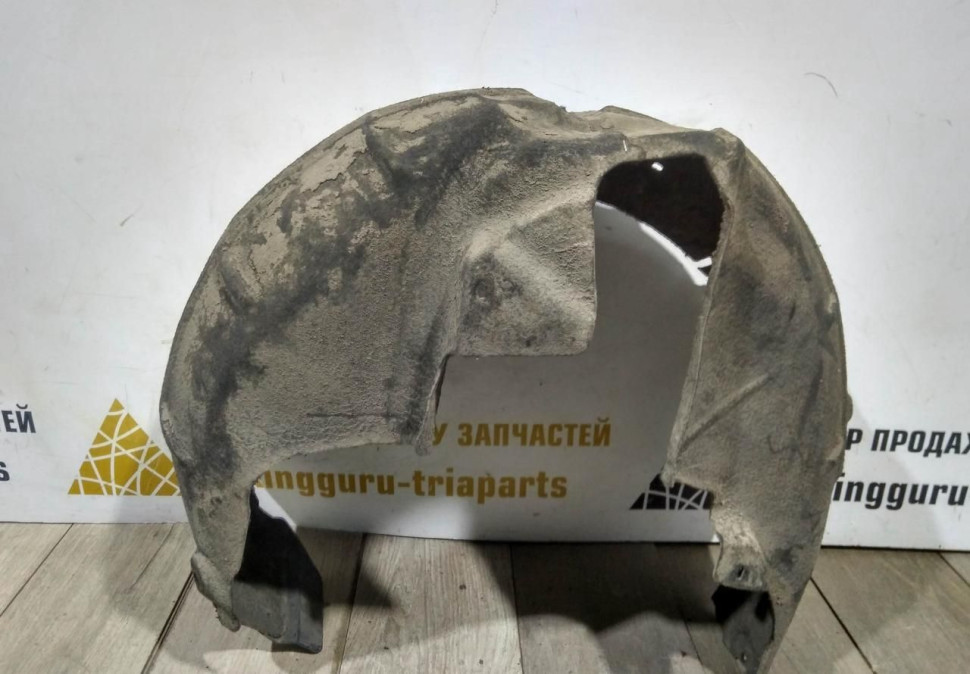 Подкрылок задний правый бу Skoda Octavia A7 OEM 5E0810970C