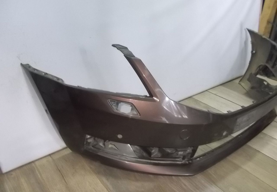 Бампер передний бу Skoda Octavia A7 рестайлинг OEM 5EU807221F (В) Бампер передний бу Skoda Octavia A7 рестайлинг OEM 5EU807221F (В)