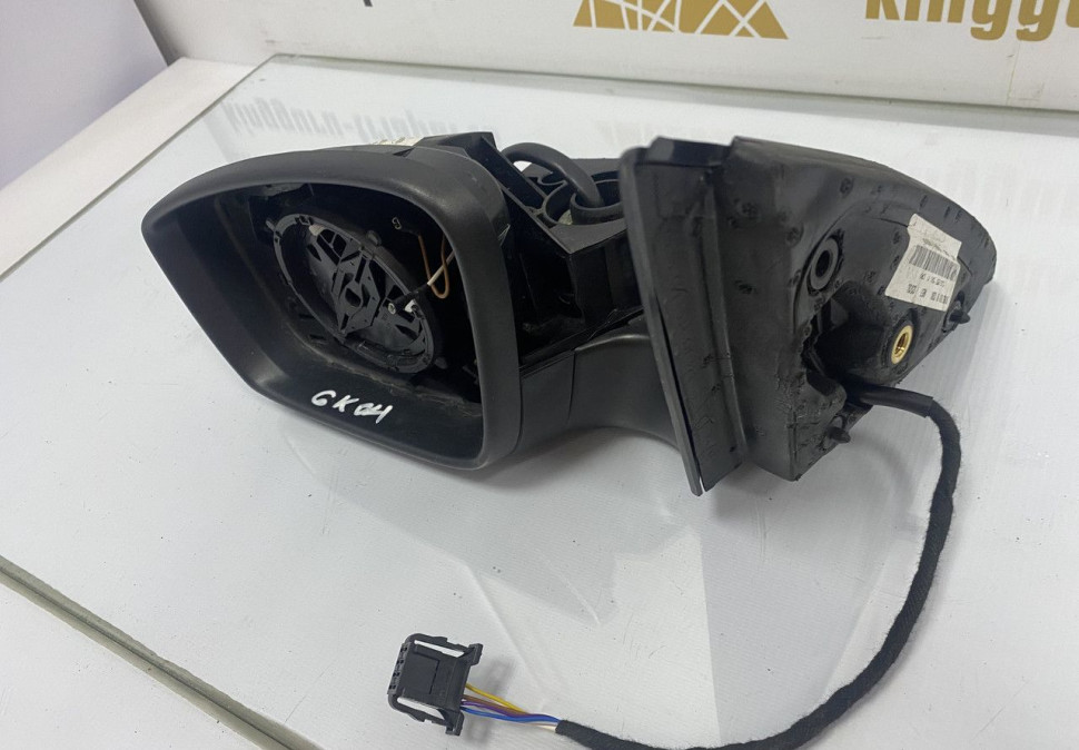 Корпус зеркала левый 6 пин Skoda Rapid рестайлинг OEM 5JB857501J