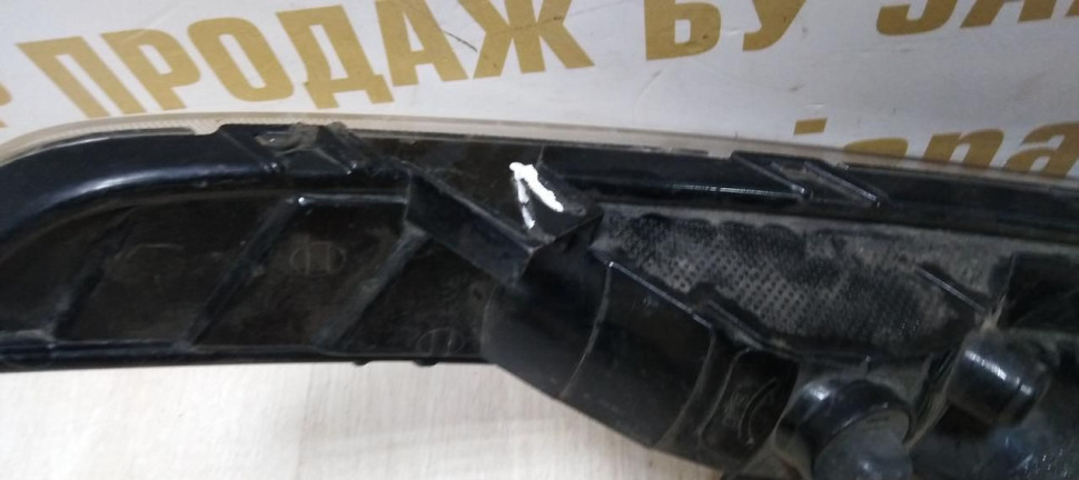 Противотуманная фара правая Kia Sportage 3 10-15 oem 922023W000 (скл-3)