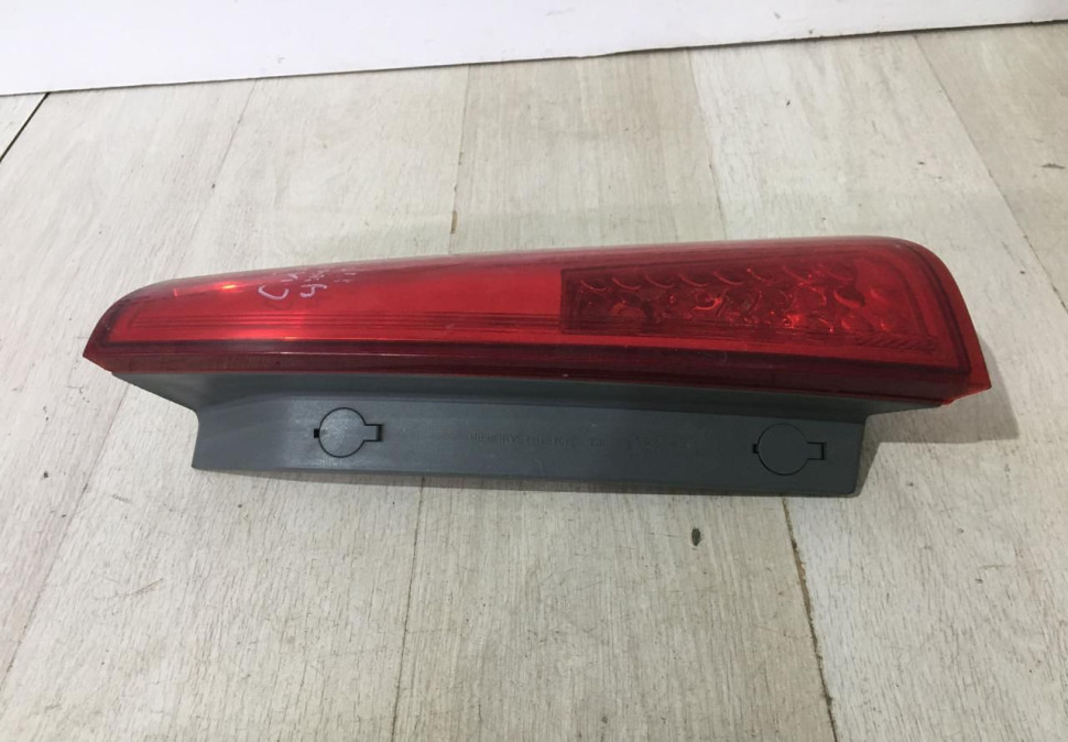 Фонарь правый верхний Kia Ceed 1 универсал 2006-2012 oem 924041H300