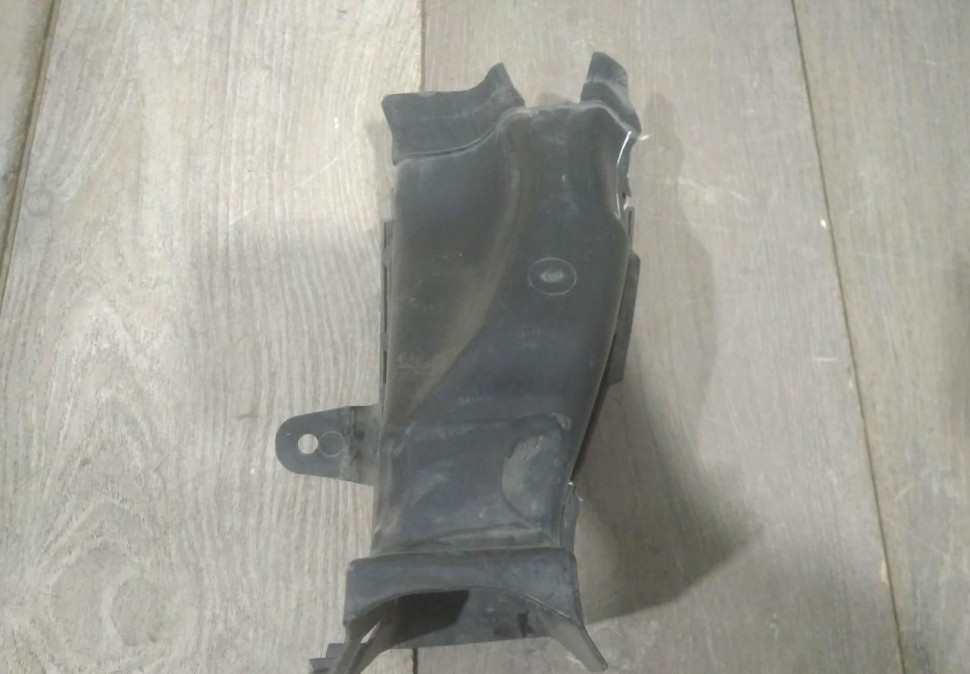 Воздуховод тормозного механизма левый бу BMW 7 G11 OEM 51747359791