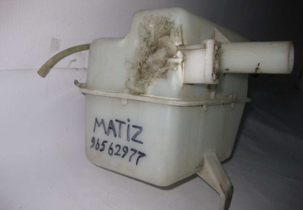 Бочек омывателя Daewoo Matiz (98-15) oem 96562977 (после ремонта )(скл-3) Бочек омывателя Daewoo Matiz (98-15) oem 96562977 (после ремонта )(скл-3)