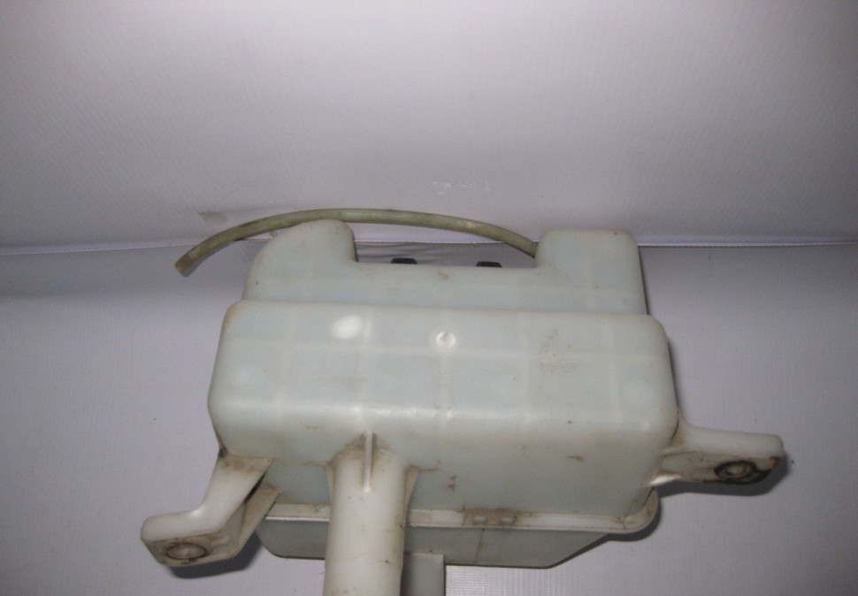 Бочек омывателя Daewoo Matiz (98-15) oem 96562977 (после ремонта )(скл-3) Бочек омывателя Daewoo Matiz (98-15) oem 96562977 (после ремонта )(скл-3)