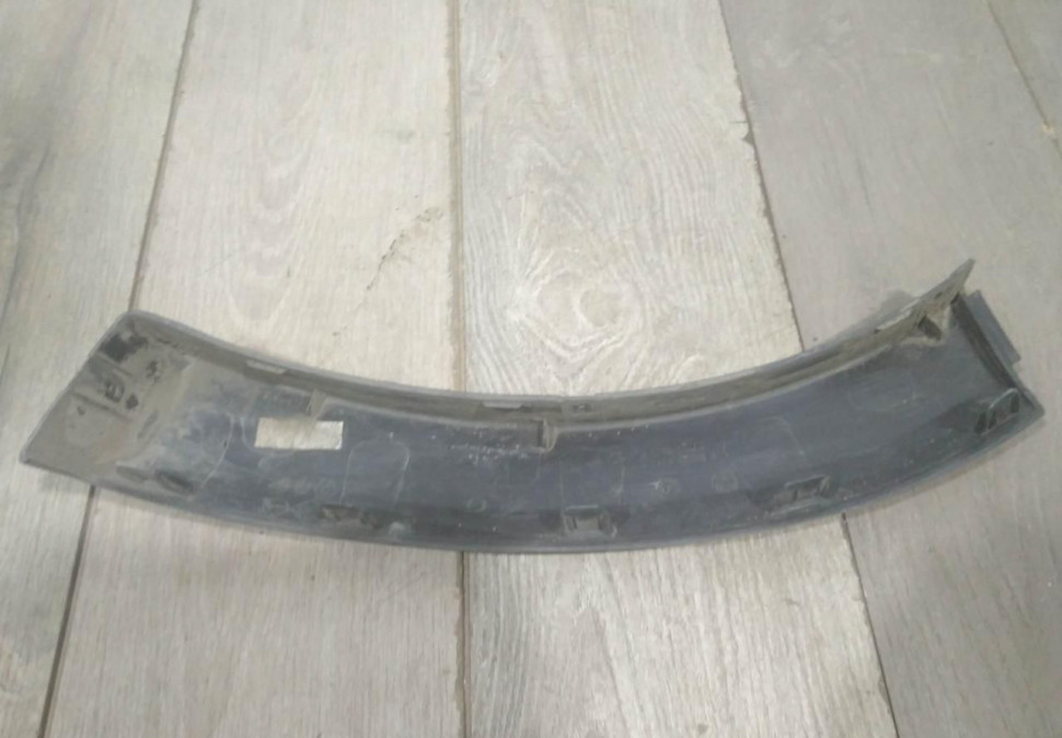 Молдинг бампера передний левый бу Renault Sandero Stepway 2 OEM 960172843R Молдинг бампера передний левый бу Renault Sandero Stepway 2 OEM 960172843R