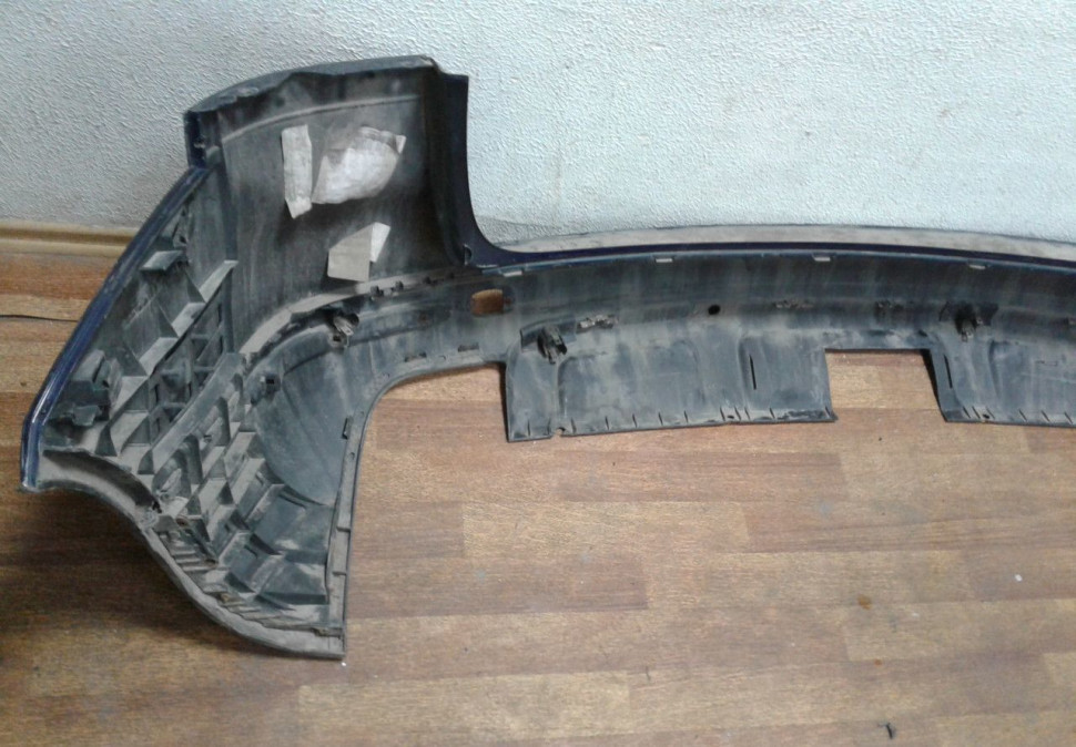 Бампер задний в сборе Volkswagen Touareg 02-10 Oem 7L6807421 (скл-3) Бампер задний в сборе Volkswagen Touareg 02-10 Oem 7L6807421 (скл-3)